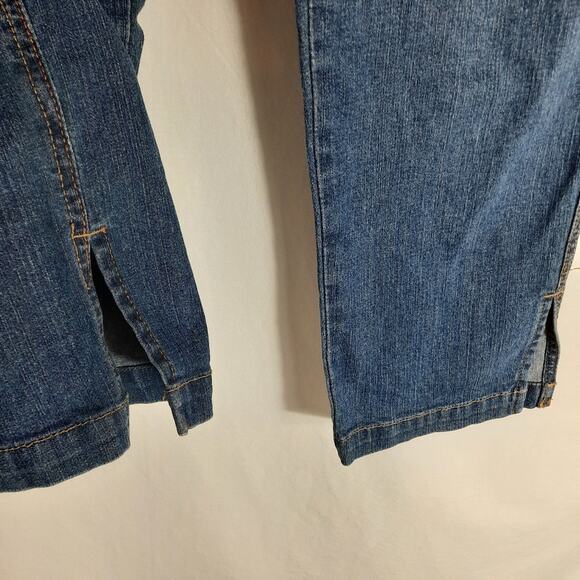 Y2K Vintage Levi's Classic Women Jeans Size 12 Blue Denim Capri Outdoor Gorpcore - Picture 6 of 7